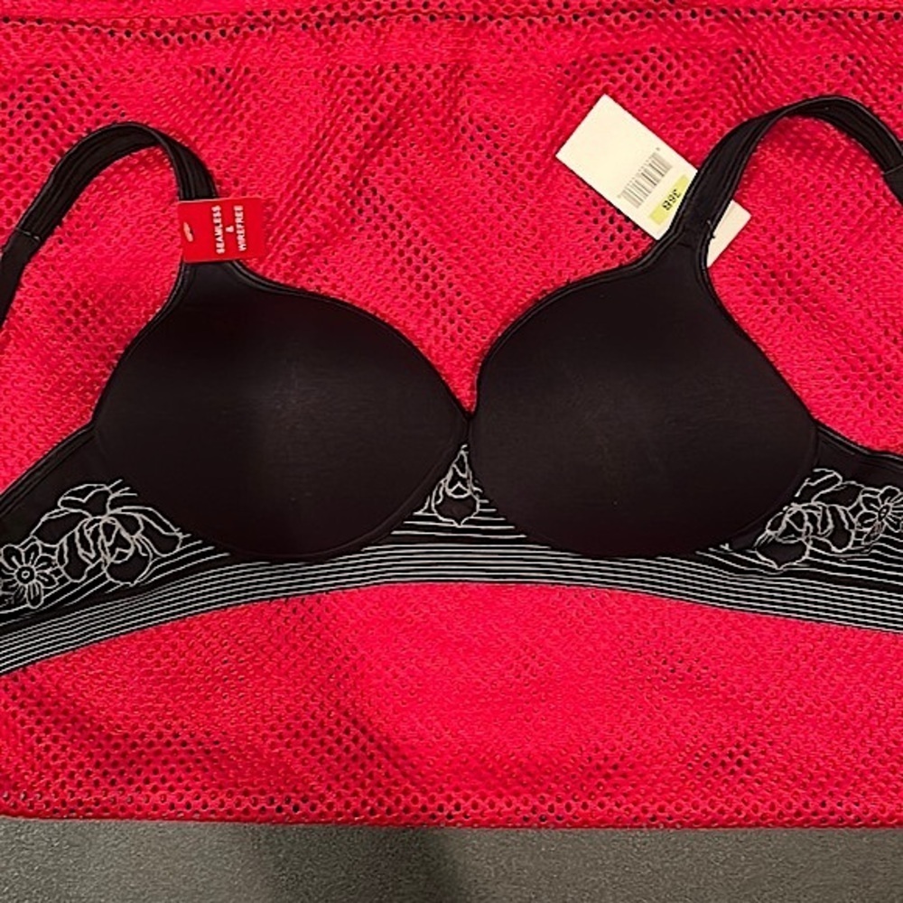 NWT! Ellen Tracy bra